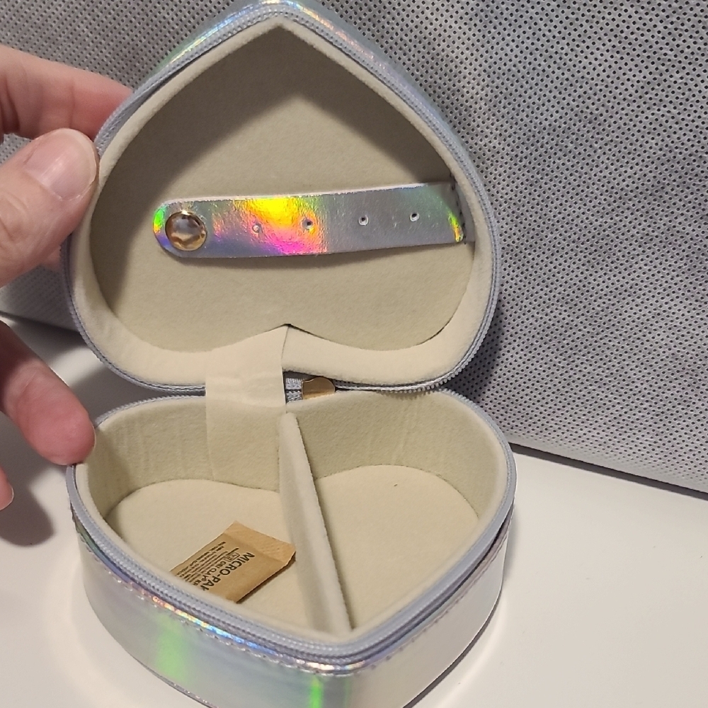 Holographic Heart Jewelry Case (A11-X) - Picture 2 of 4
